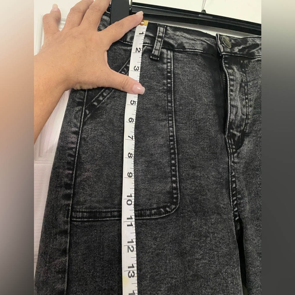 Stylish Black Cargo Women Jeans - Picture 8 of 9